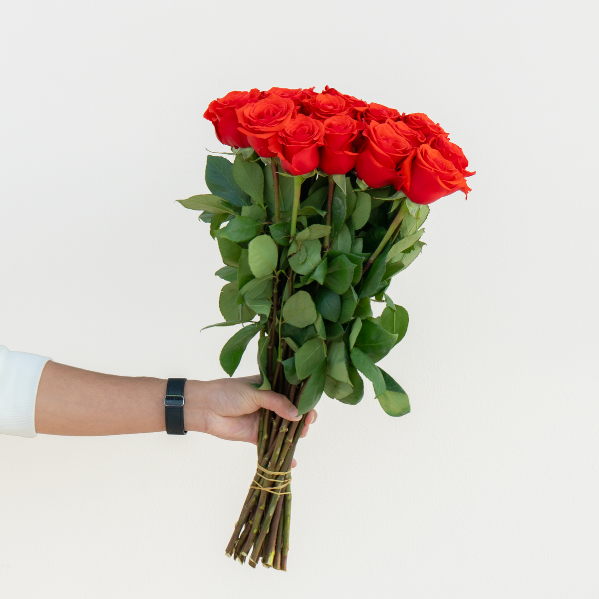 Nina Roses luxury flower arrangement with fresh flowers for gifting in Dubai UAE