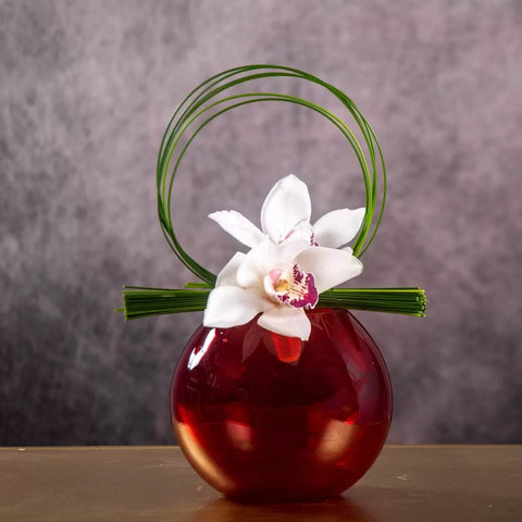 Tapestry luxury flower arrangement with fresh flowers for gifting in Dubai UAE