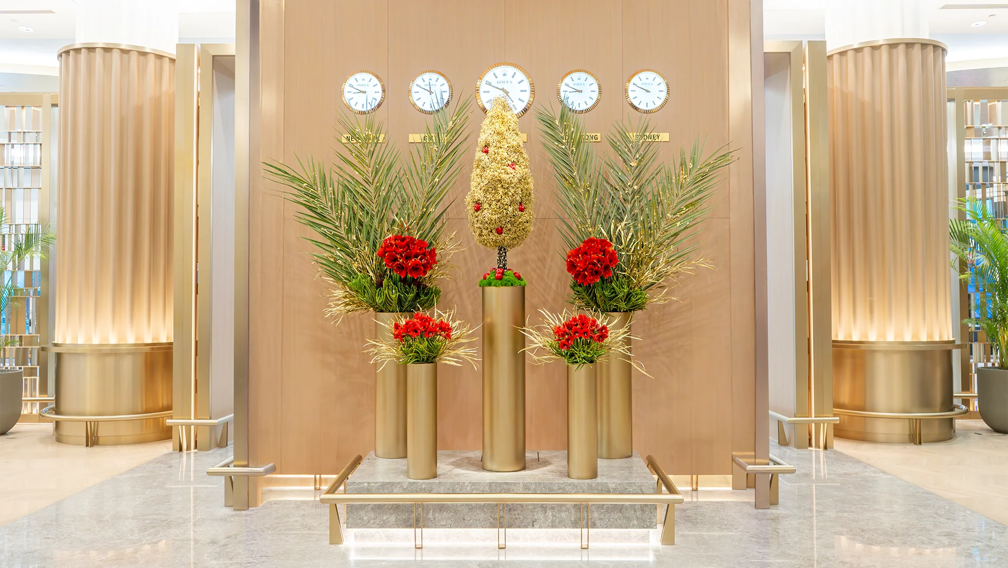 THE GOLDEN ZENITH (L’Apogée Doré)