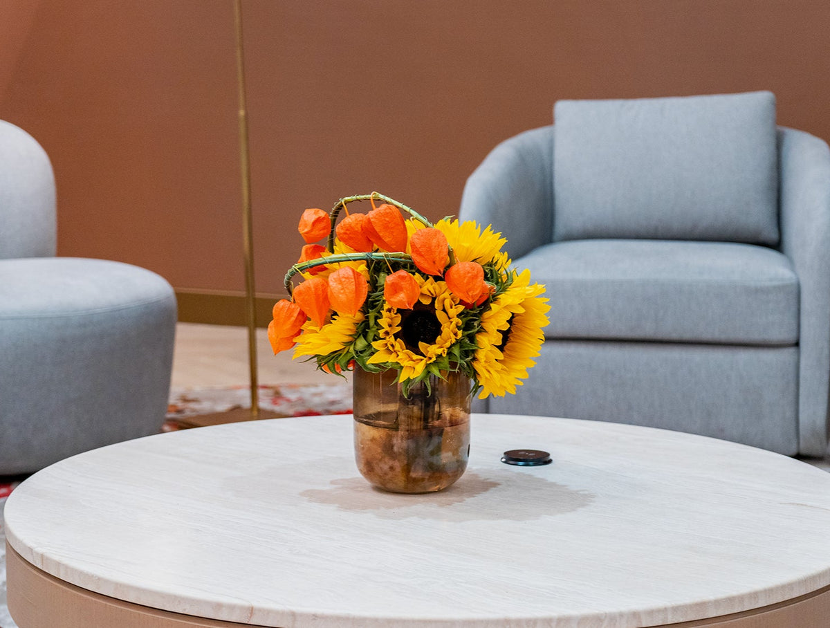 Corporate office flowers in Dubai for a reception or boardroom