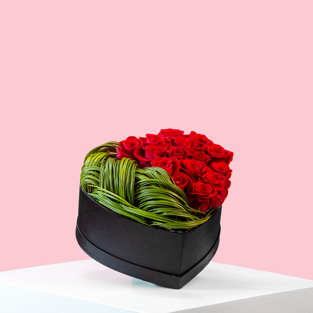 Eternal luxury flower arrangement with fresh flowers for gifting in Dubai UAE