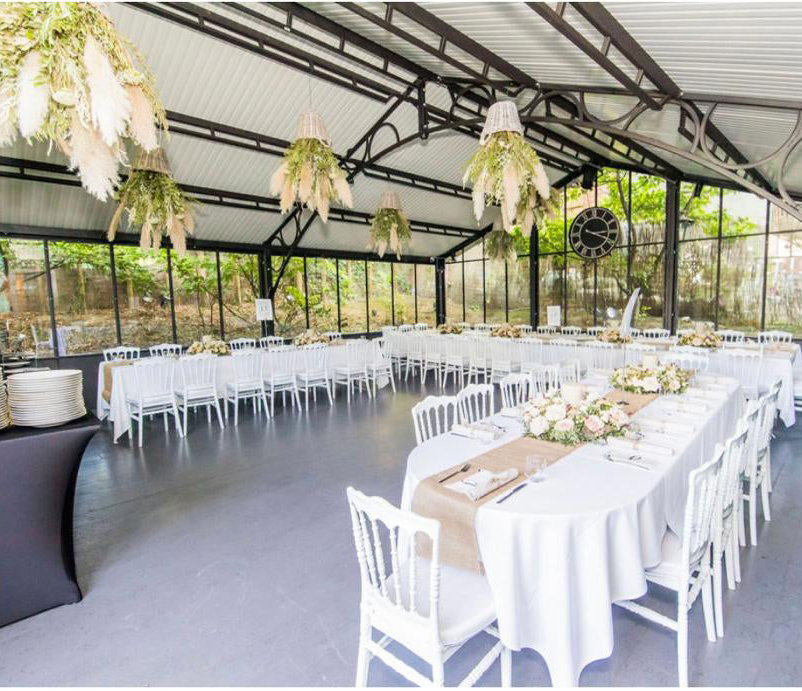 Luxury wedding flowers arranged for a Dubai celebration